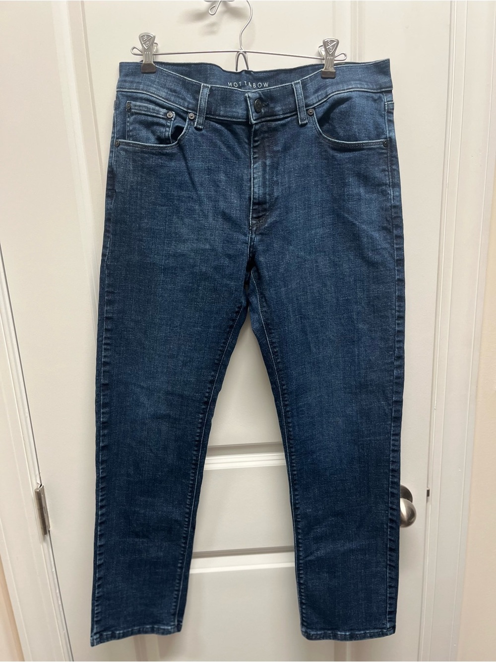 Mott & Bow Men's Slim Wooster Jeans Dark Wash 33x30 actual 33x28